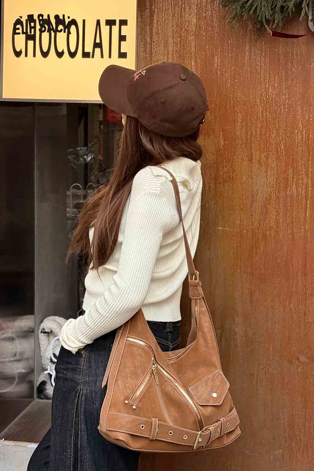ELFSACK vintage suede shoulder bag in tan with stylish zippers, perfect for casual outfits