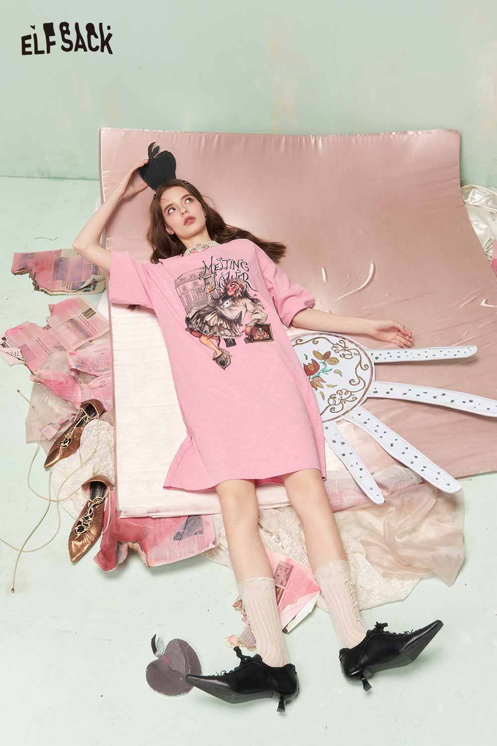 ELFSACK Vintage Sweet Girly Royal Portrait Print Back Bow Tshirt Dress