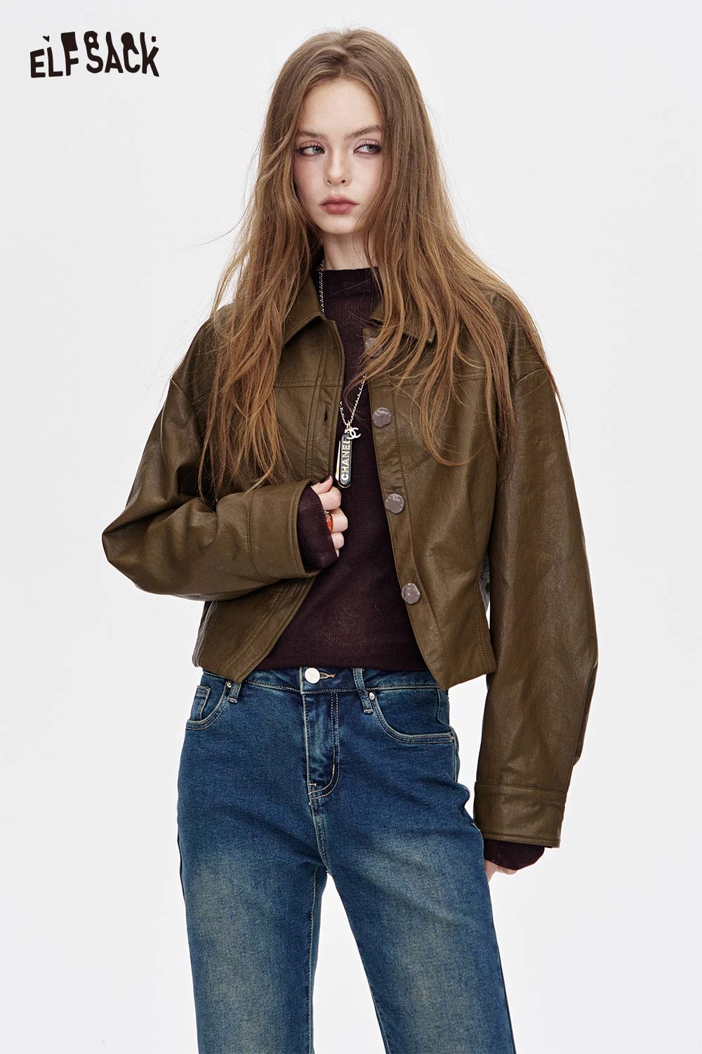 ELFSACK stylish olive green cropped jacket paired with casual blue jeans and a dark top, featuring a viscose blend knit top for women