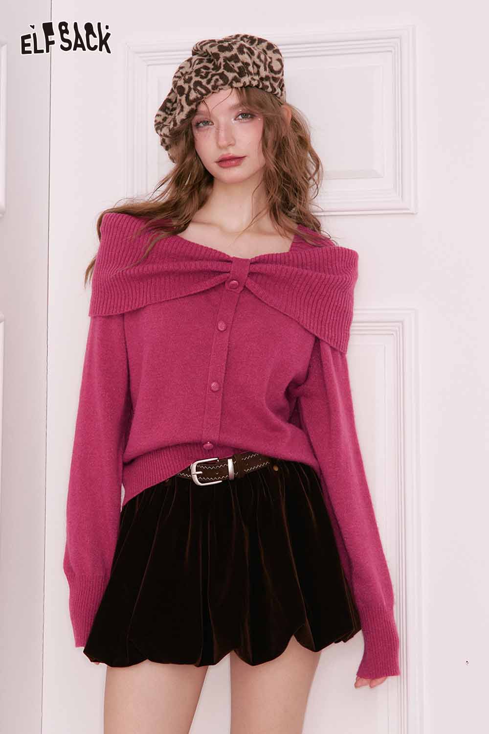 ELFSACK Bow Collar Sweater for Women in Pink with Button Detail and Cozy Fabric