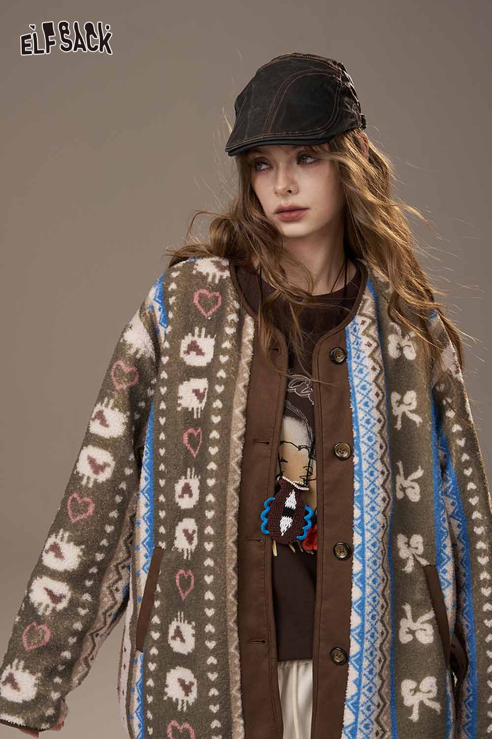 ELFSACK cartoon print short jacket for women featuring a cozy design and unique patterns