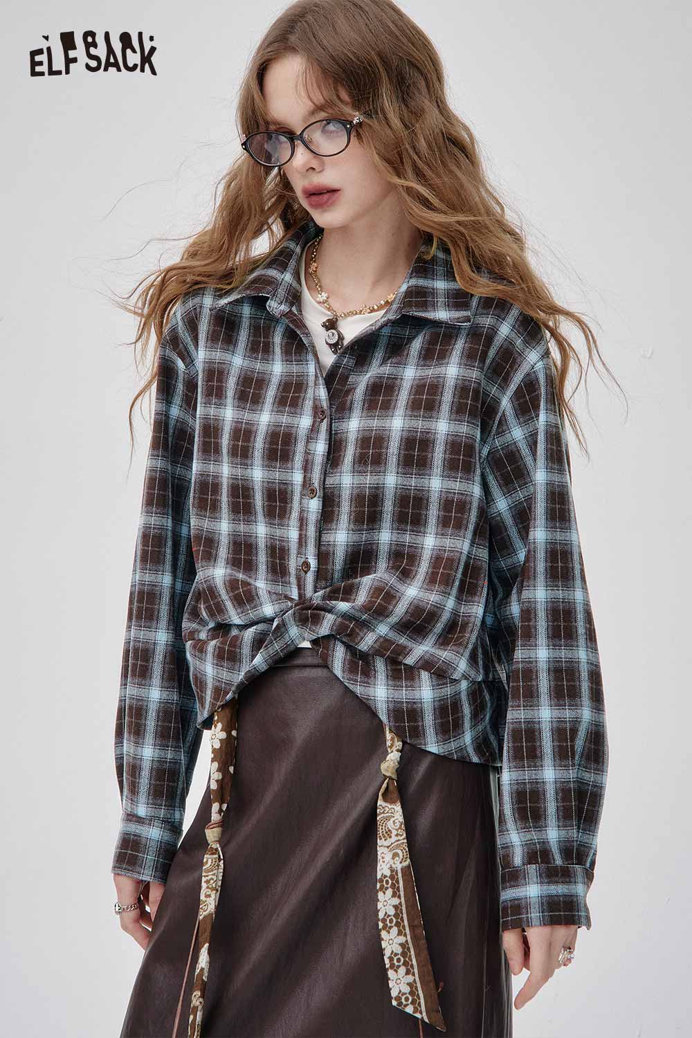 ELFSACK women's plaid button down shirt in blue and brown with a knotted front for a stylish look