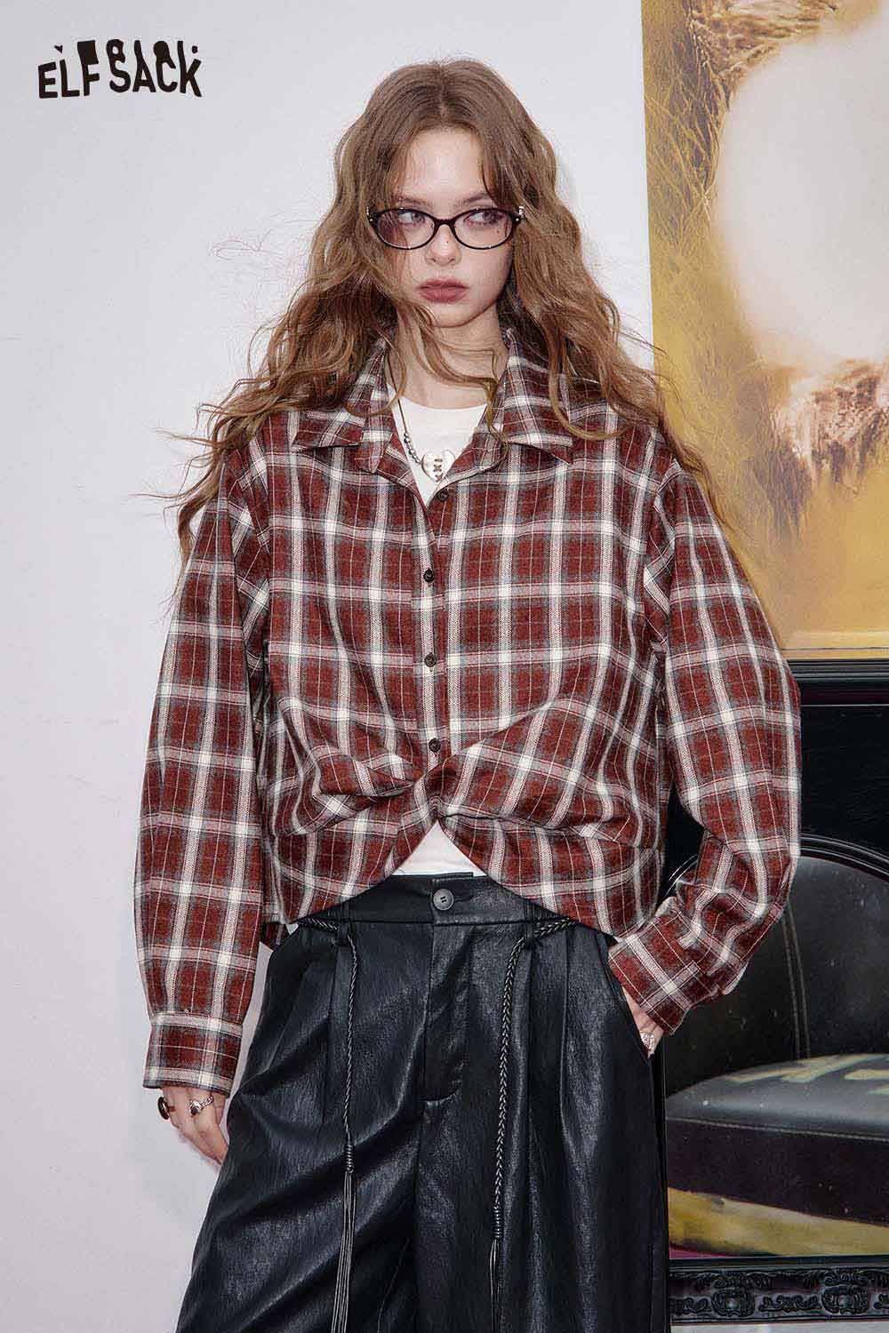 ELFSACK women's plaid button down shirt in brown with relaxed fit and casual style for a trendy look