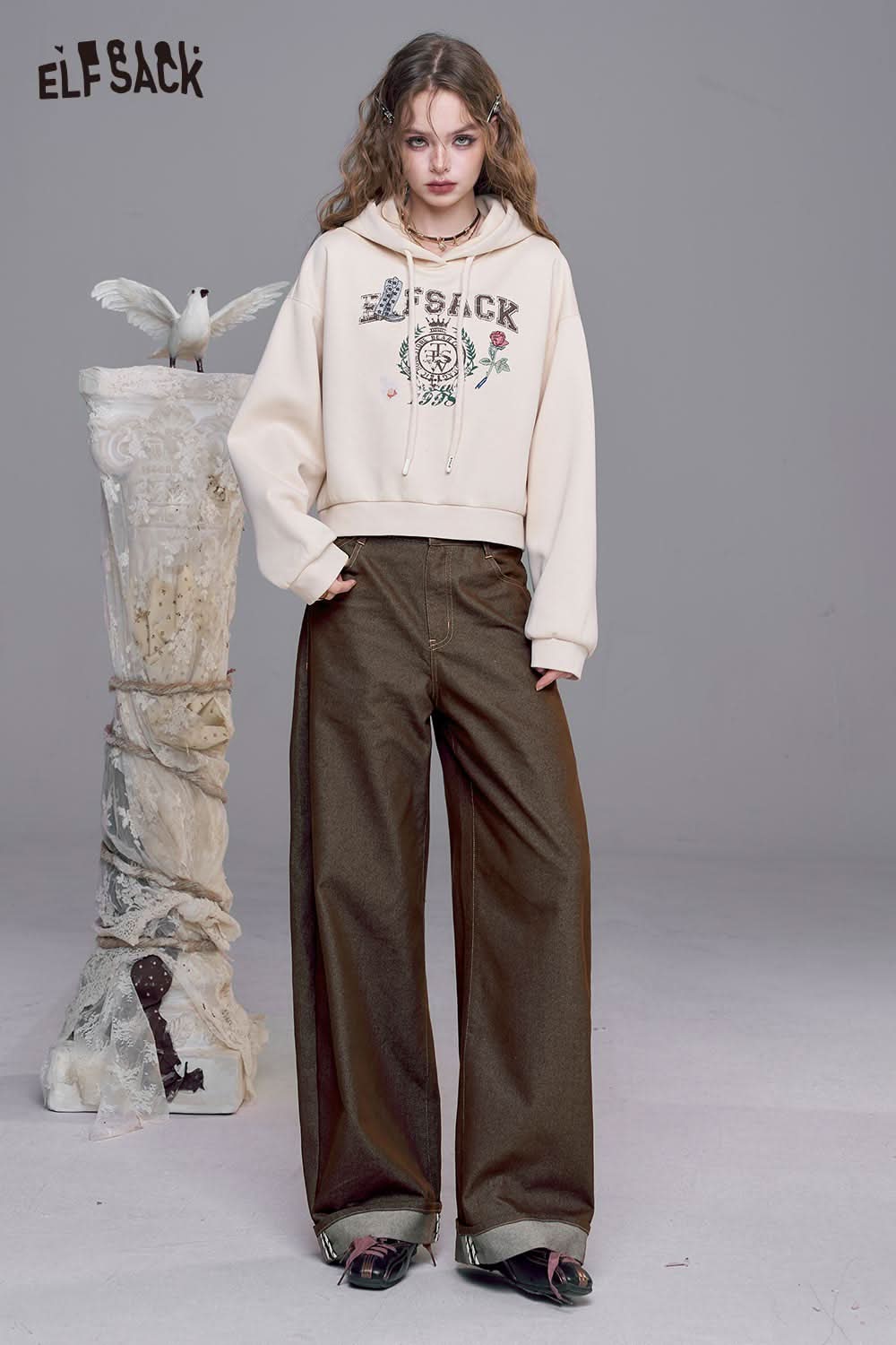 ELFSACK wide leg cotton blend trousers women styled with a cropped hoodie for a trendy outfit