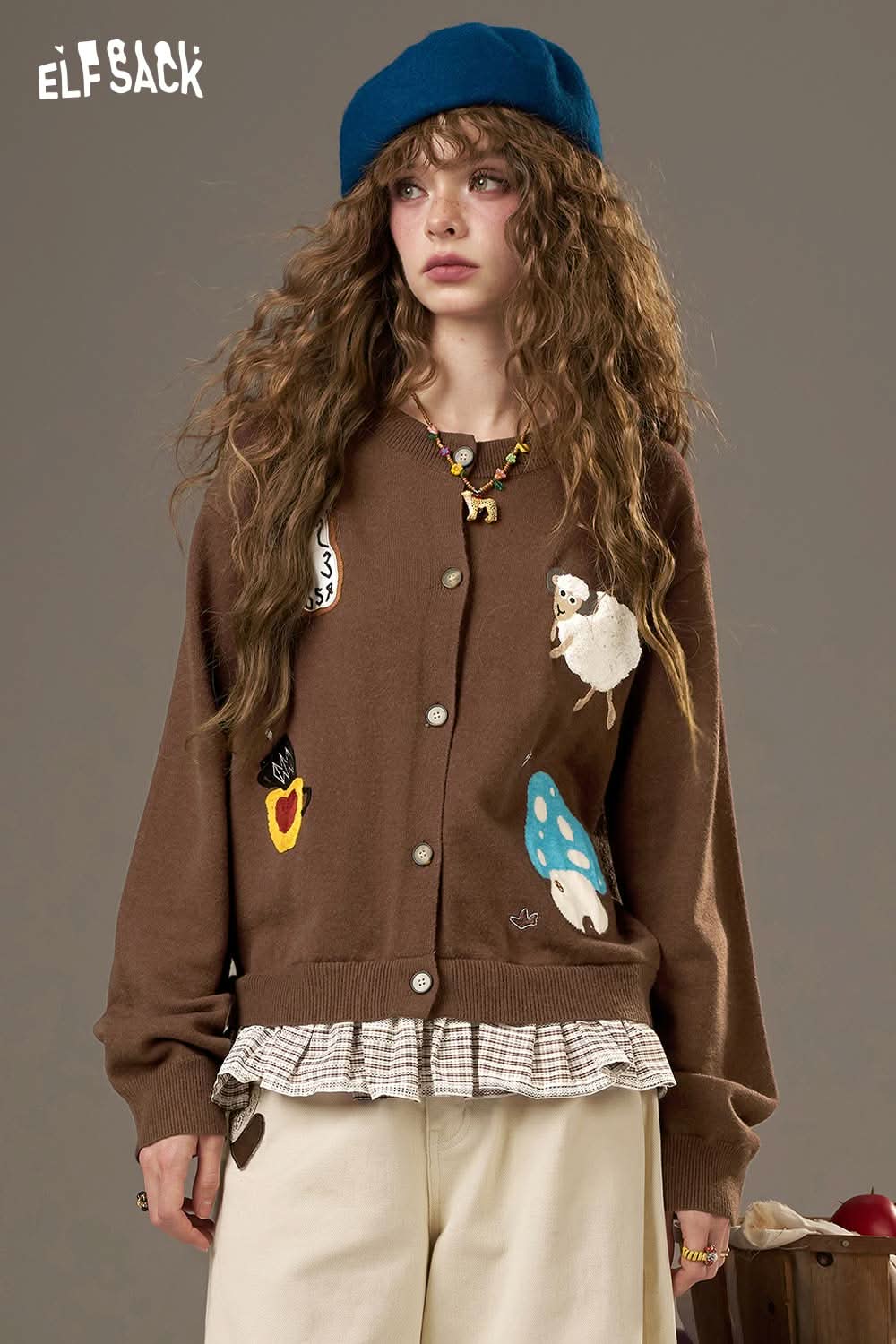 ELFSACK wool blend checkered cardigan for women featuring playful patches and a cozy design