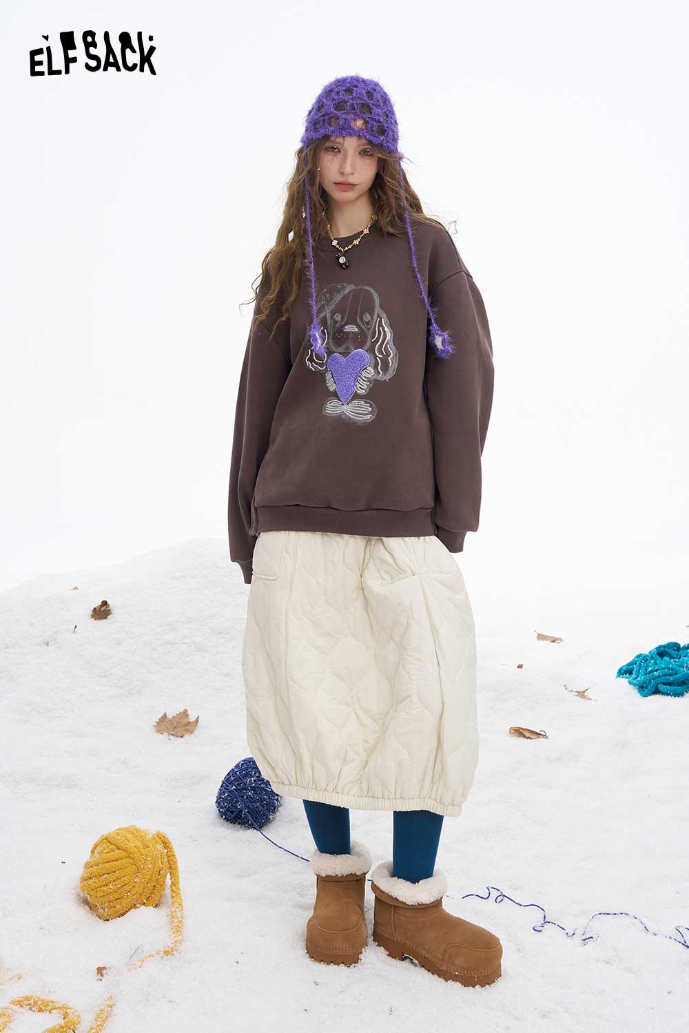 ELFSACK women's animal graphic sweatshirt in brown featuring a playful animal design for a cozy casual look