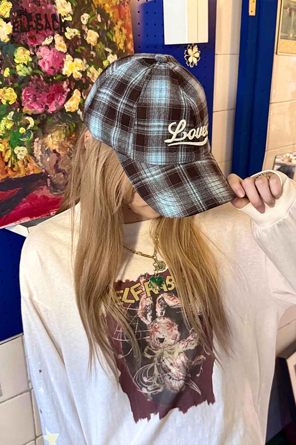 ELFSACK women's checkered baseball cap in blue and gray with Love embroidery for stylish outfits