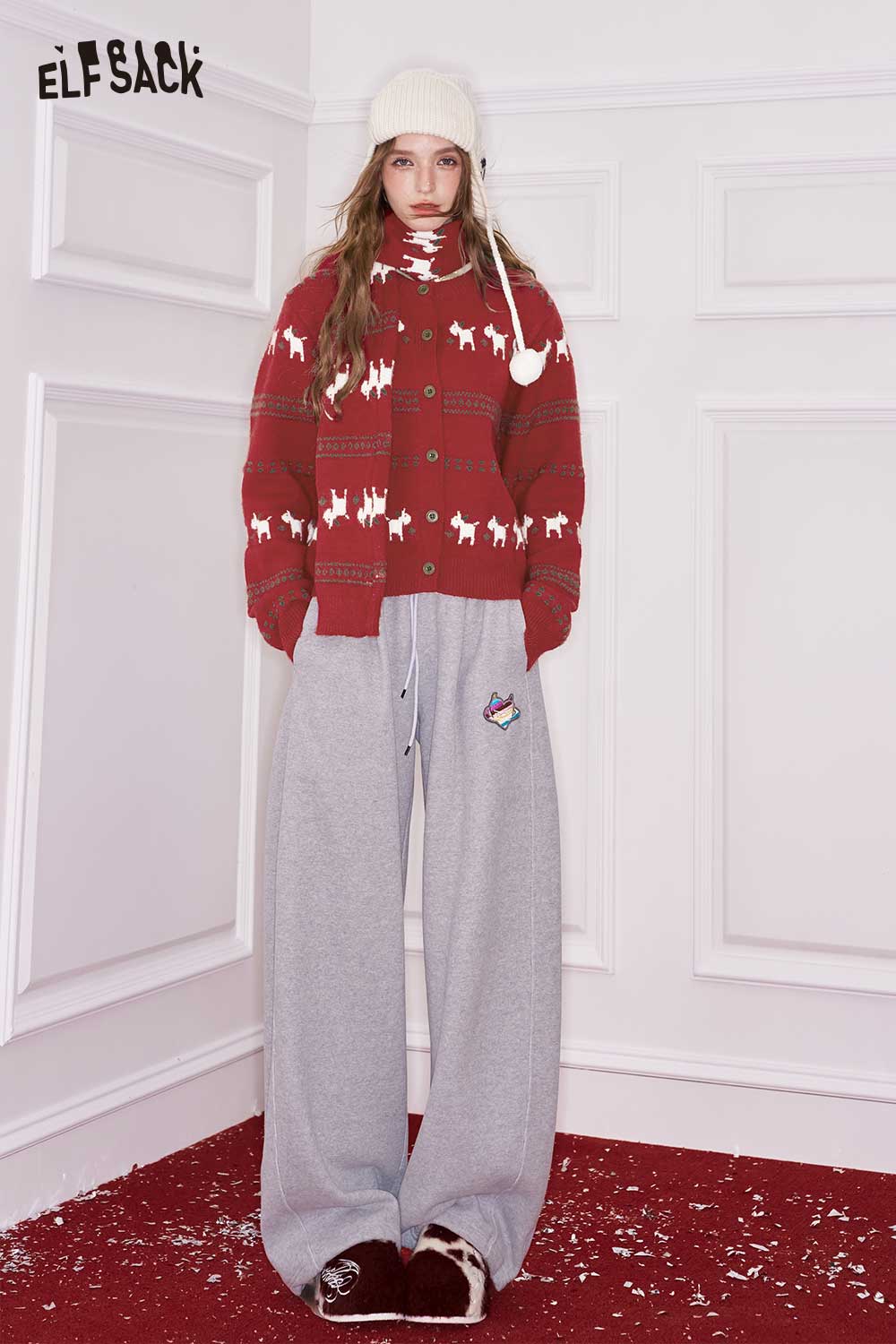 ELFSACK women's Christmas animal graphic cardigan in red with festive reindeer design