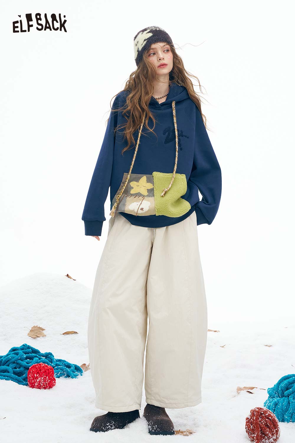 ELFSACK women's color block hooded sweatshirt in navy with unique design and cozy fit