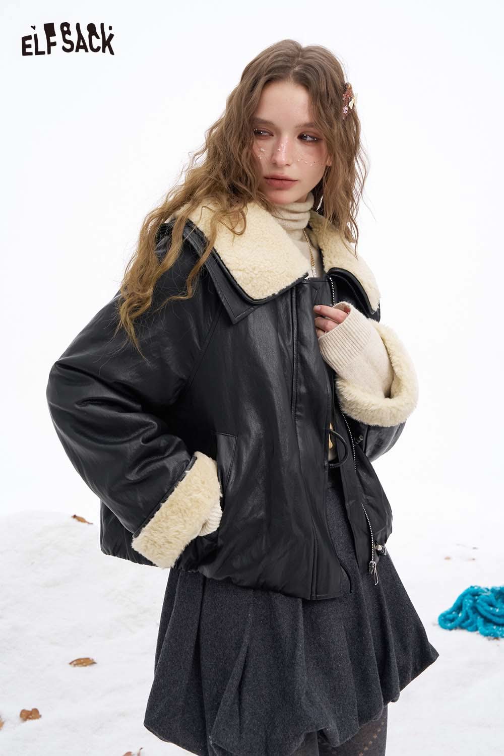 Women's faux leather jacket with plush collar by ELFSACK, featuring a cozy design perfect for winter.