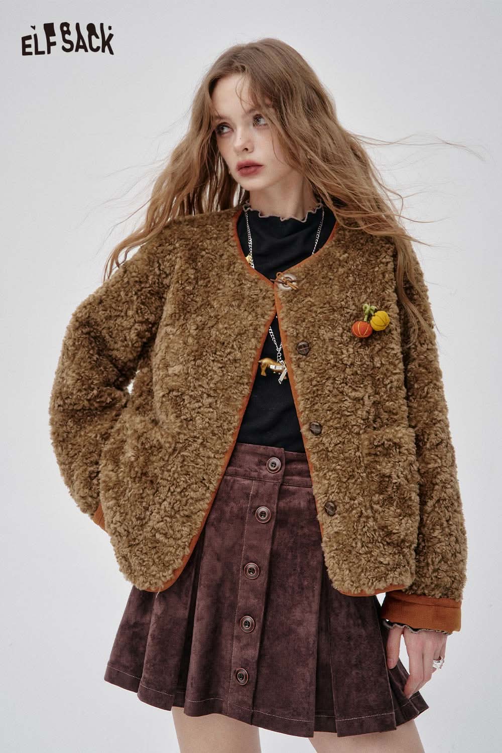 ELFSACK women's faux shearling pumpkin jacket in brown for a stylish fall look.