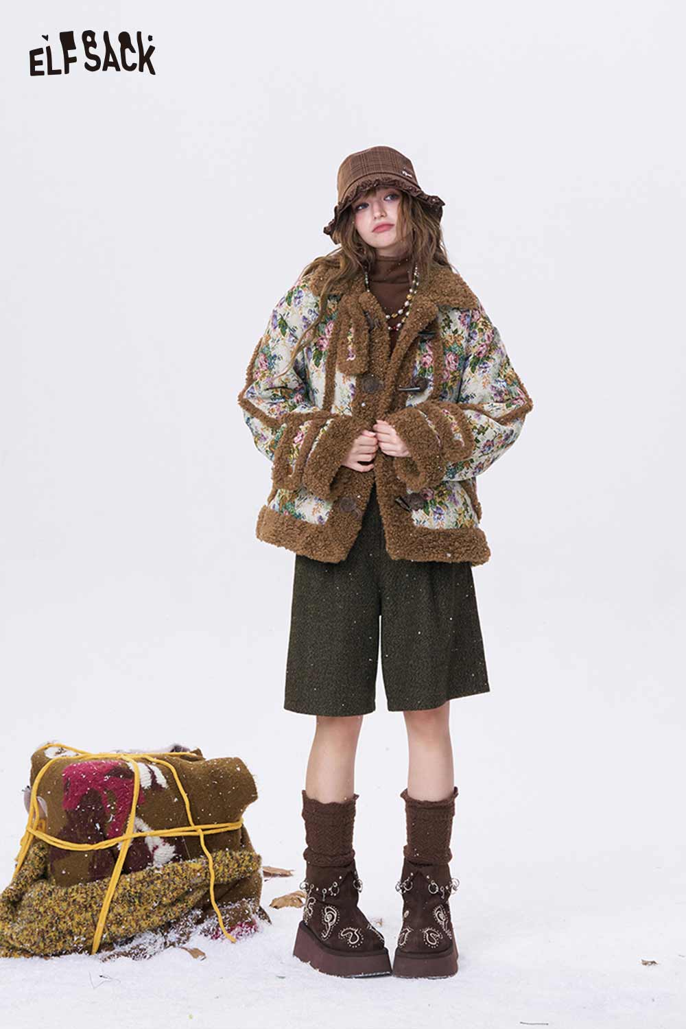 ELFSACK women's floral graphic coat with unique design, perfect for stylish winter layering