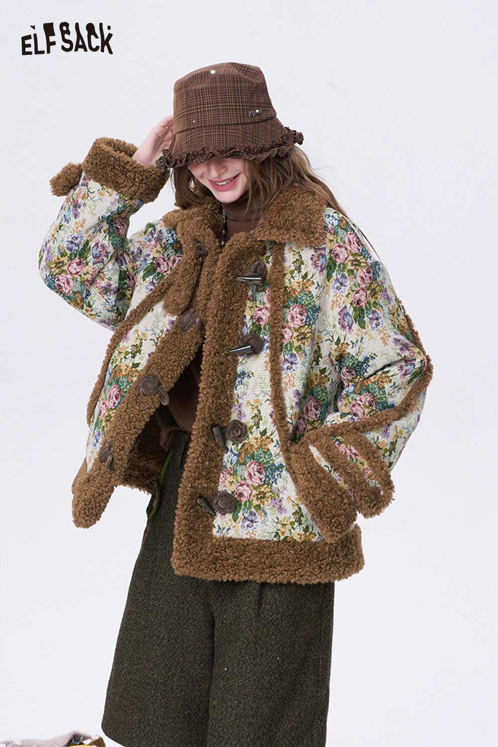 ELFSACK women's floral graphic coat with a cozy design and floral patterns for stylish warmth