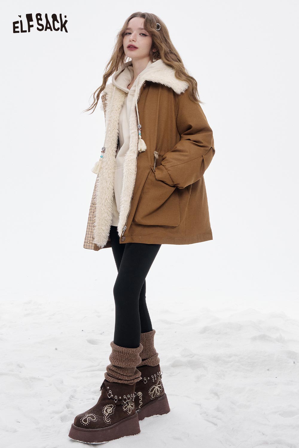 ELFSACK women's furry plaid jacket featuring a cozy design with a warm fur lining and stylish pockets