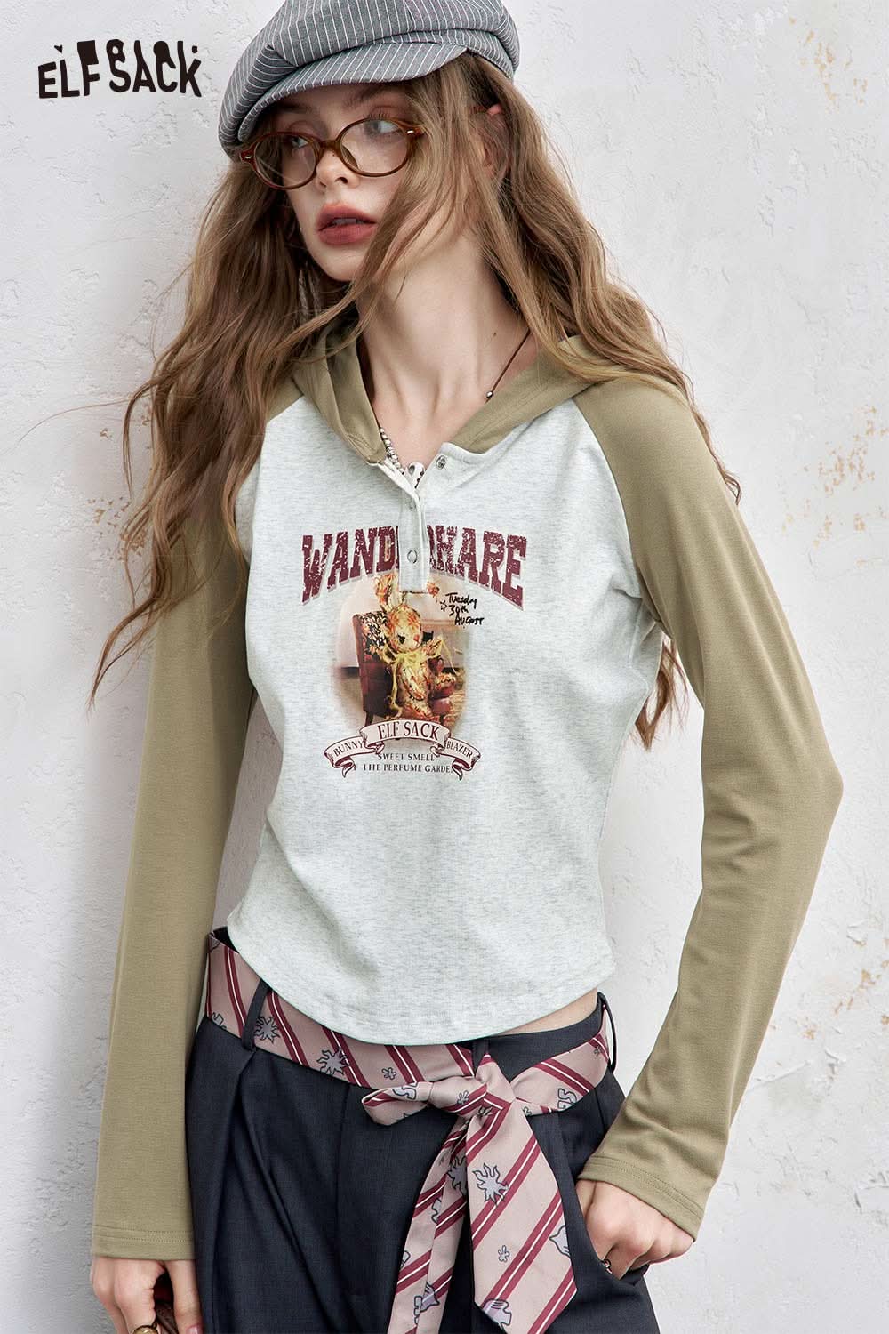 ELFSACK women's graphic print hoodie with a vintage animal design in light gray and olive green sleeves