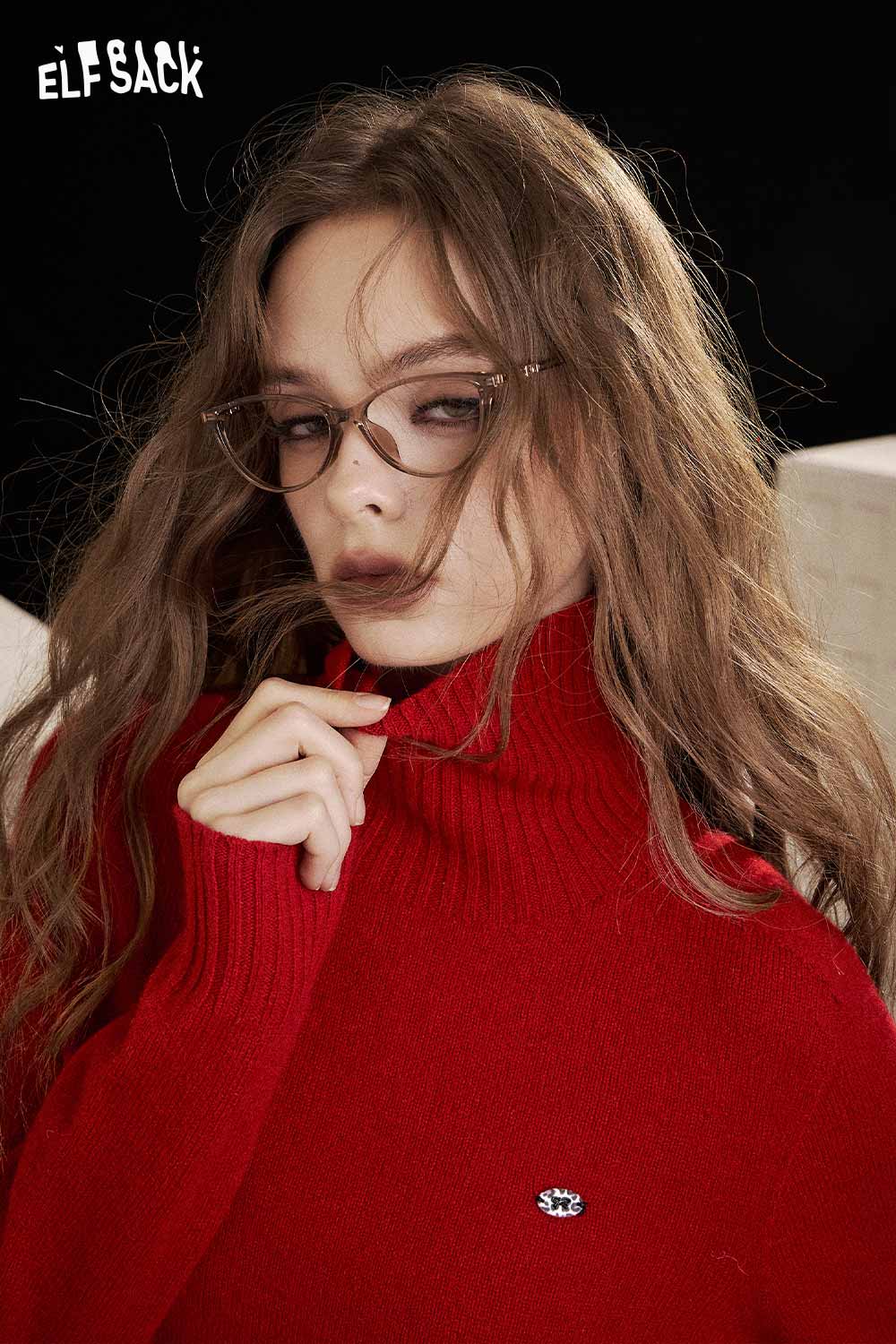 ELFSACK women's high neck knit sweater in vibrant red, perfect for cozy winter style.