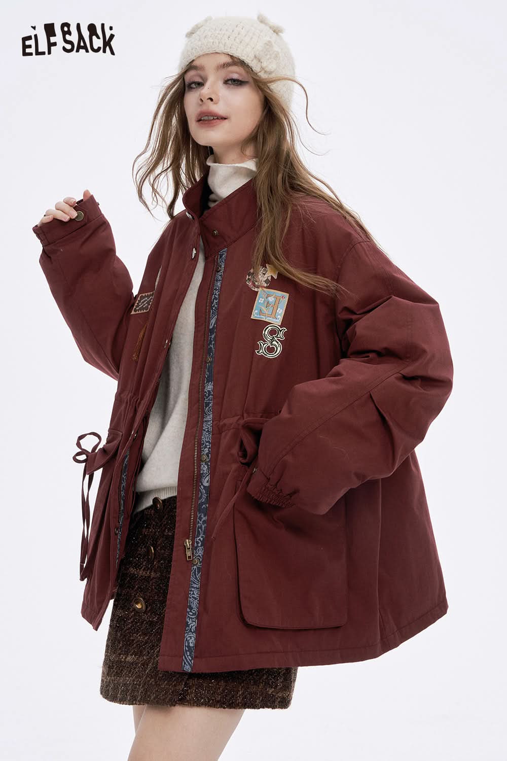 ELFSACK women's letter star embroidery jacket in burgundy with oversized fit and stylish patches
