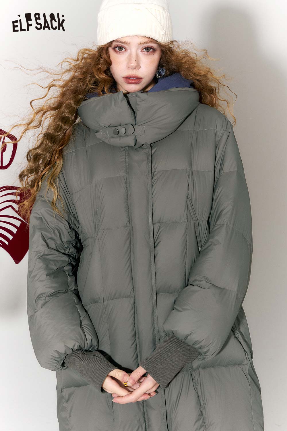 ELFSACK women's long puffer coat with hood in grey featuring a cozy design for winter warmth