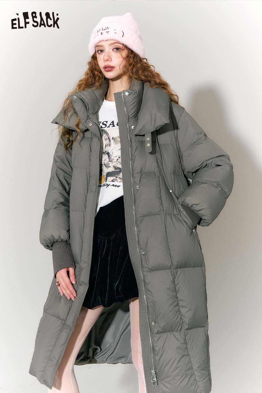 ELFSACK women's long puffer coat with hood in gray, featuring a stylish oversized design and warm insulation