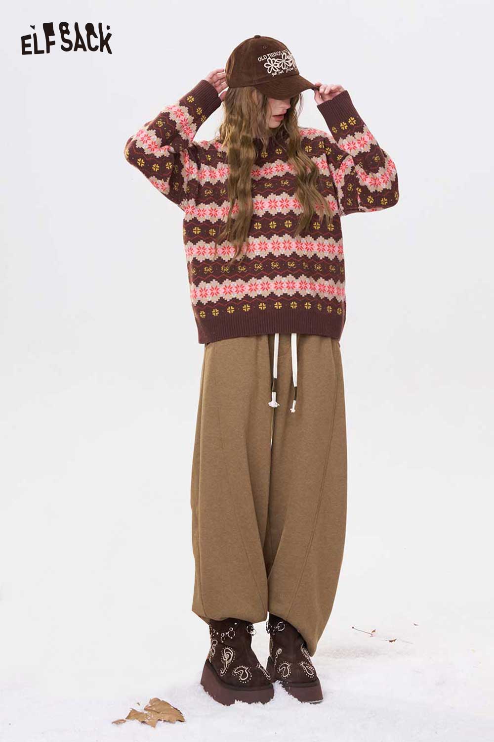 ELFSACK women's loose drawstring sweatpants in a relaxed fit paired with a colorful sweater