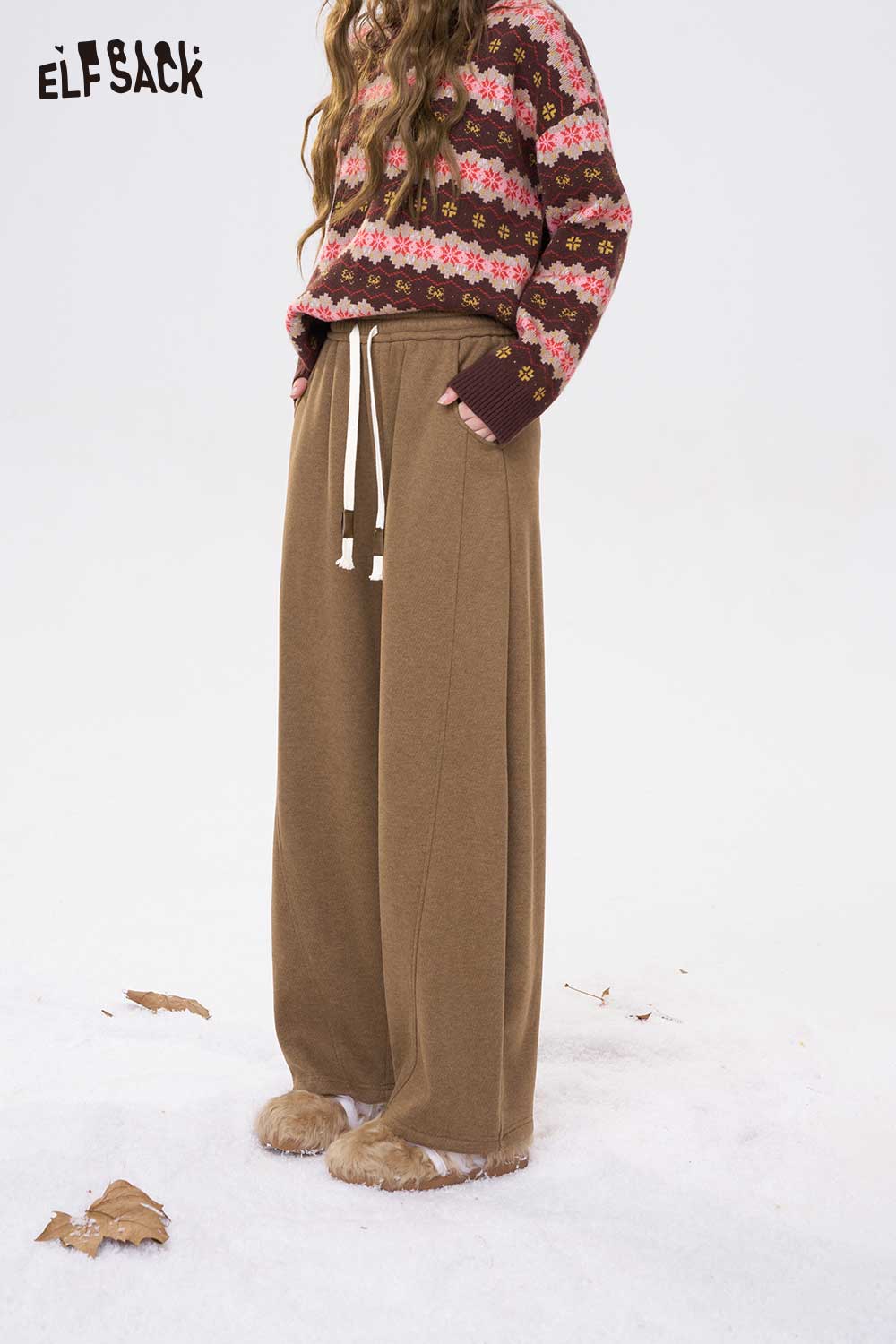 ELFSACK women's loose drawstring sweatpants in a stylish brown hue for comfortable wear