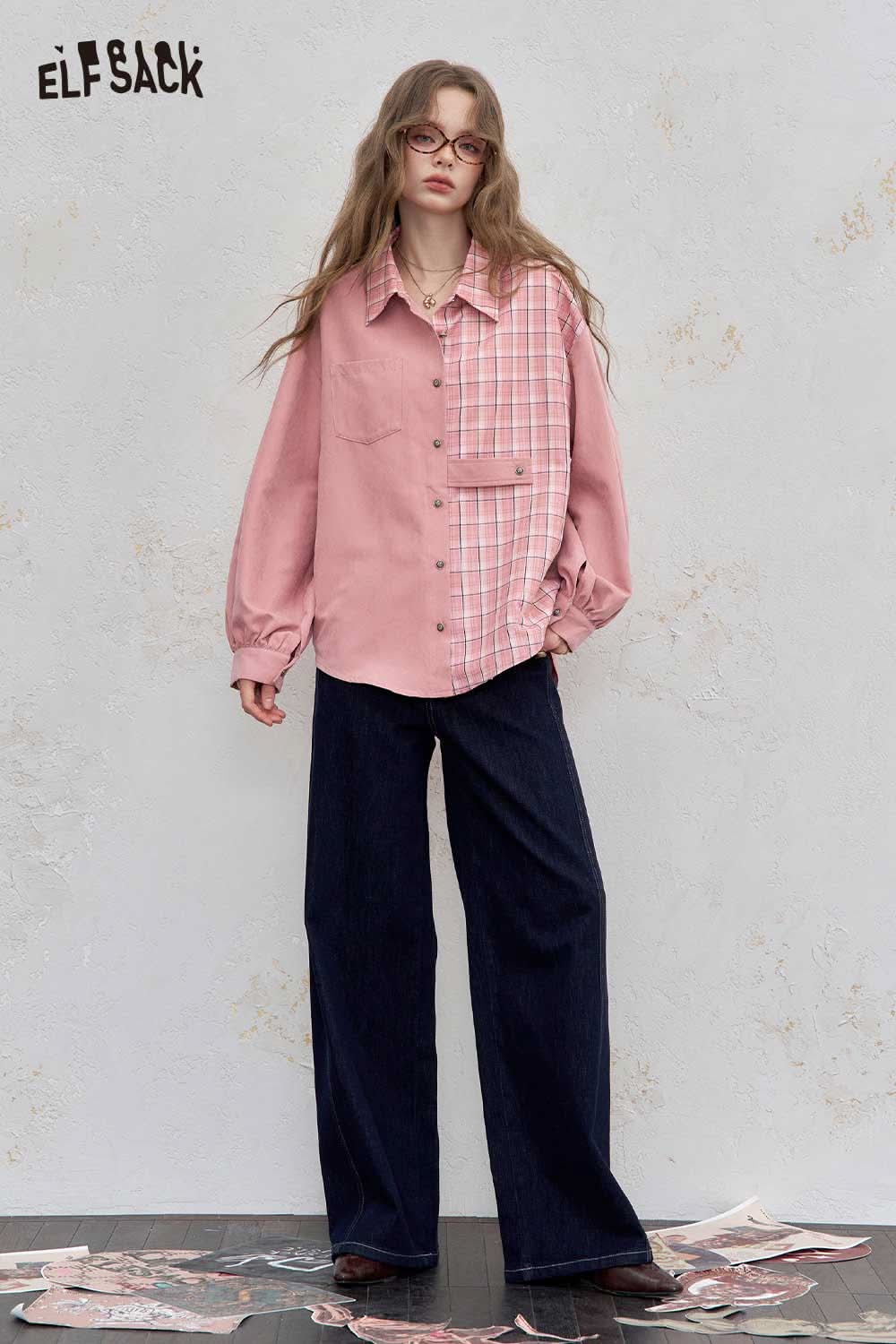 Women's oversized contrast shirt by ELFSACK in soft pink with checkered design for a trendy look