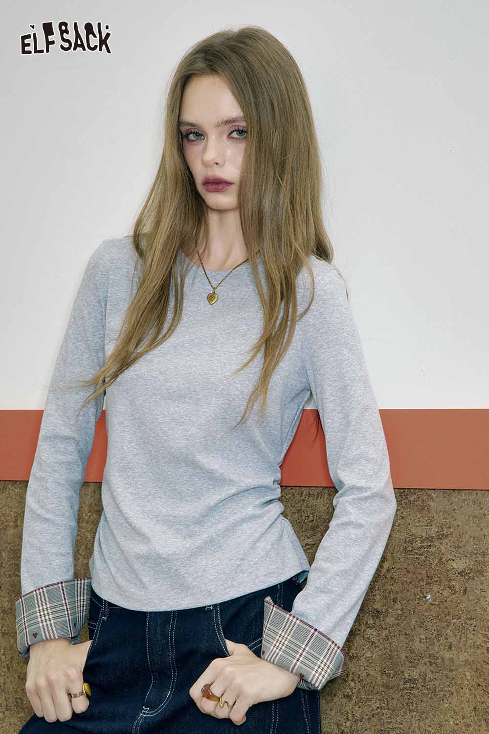 Gray women's plaid detail tee from ELFSACK with stylish plaid cuffs and long sleeves