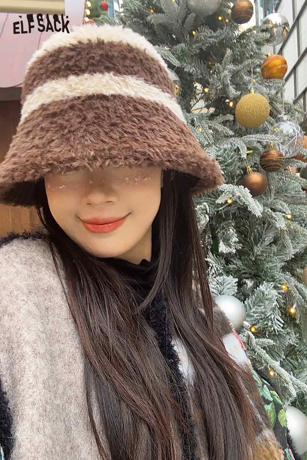 ELFSACK women's plush bucket hat in brown with soft fabric design for stylish comfort