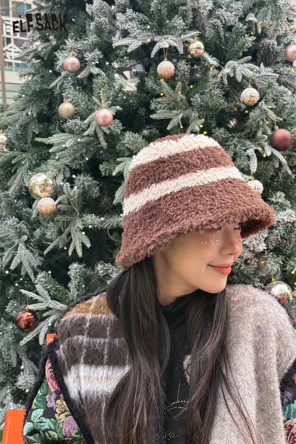 ELFSACK women's plush bucket hat with brown and cream stripes, perfect for stylish winter outfits