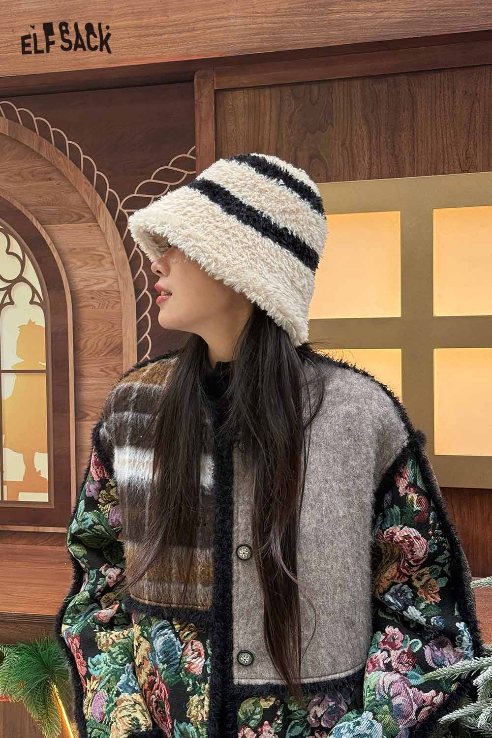 ELFSACK women's plush bucket hat with striped design, perfect for stylish winter warmth