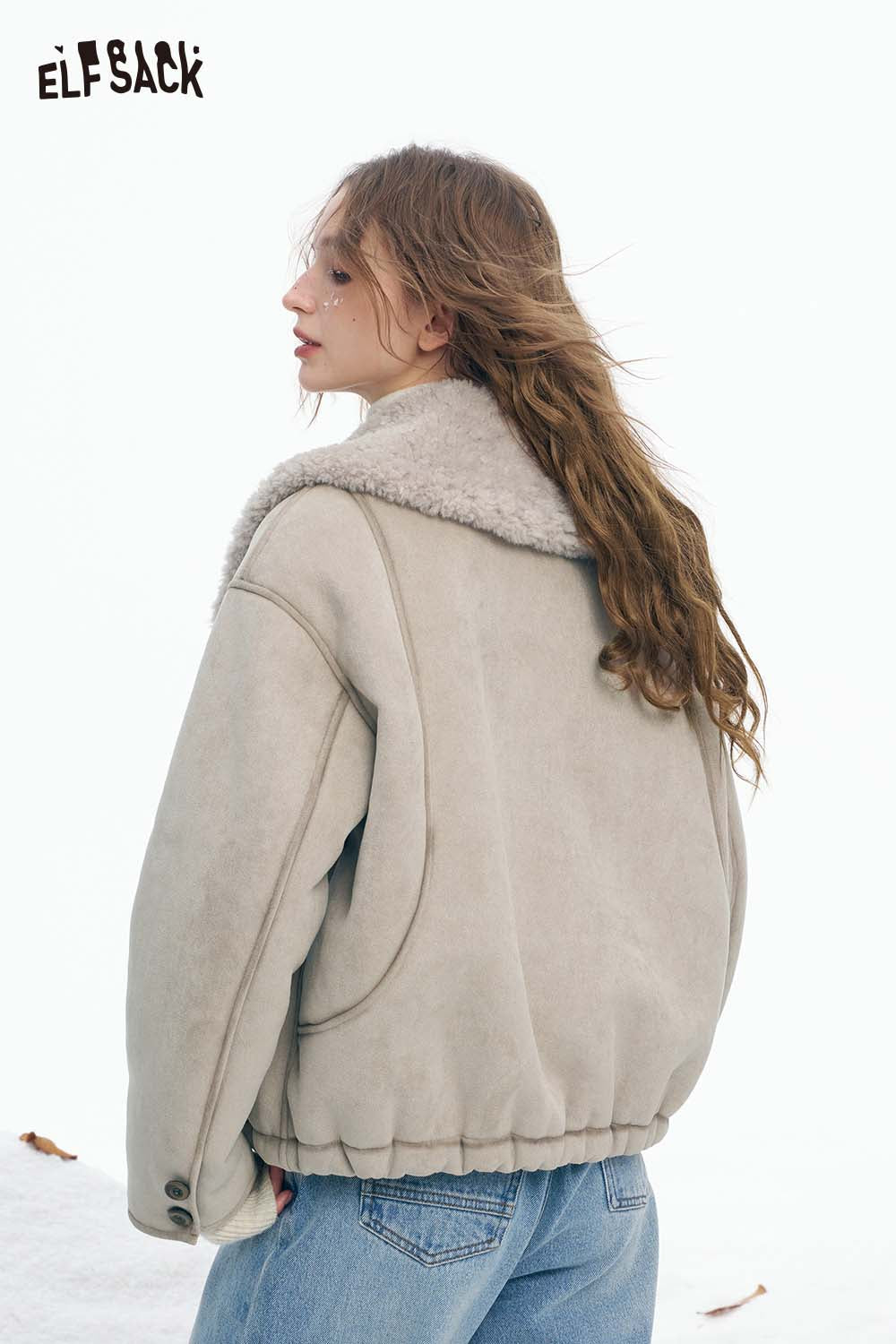 ELFSACK women's plush lapel short coat in beige with a soft, cozy collar for stylish winter fashion