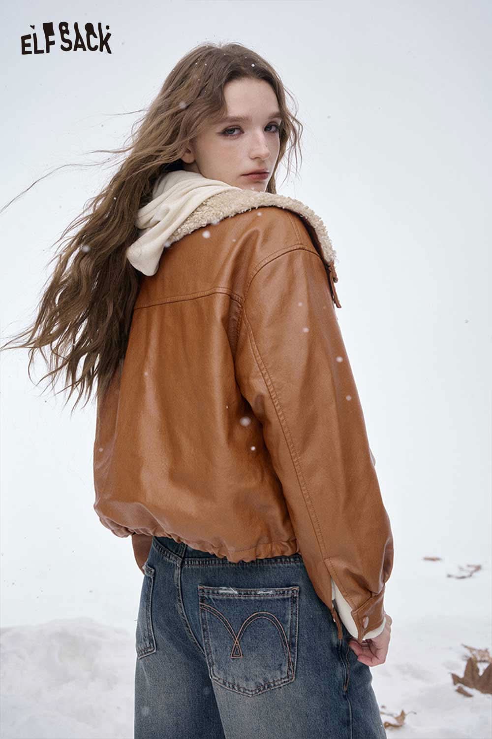 ELFSACK women's plush lined leather jacket in brown with a cozy fur collar and stylish cropped design