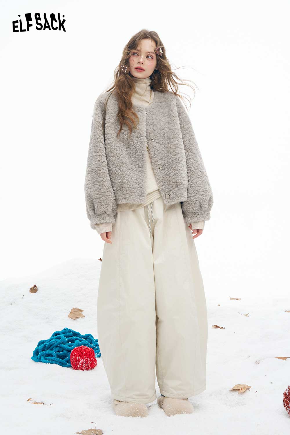 ELFSACK women's plush short coat in grey, styled with a cozy turtleneck and loose pants for a chic winter look