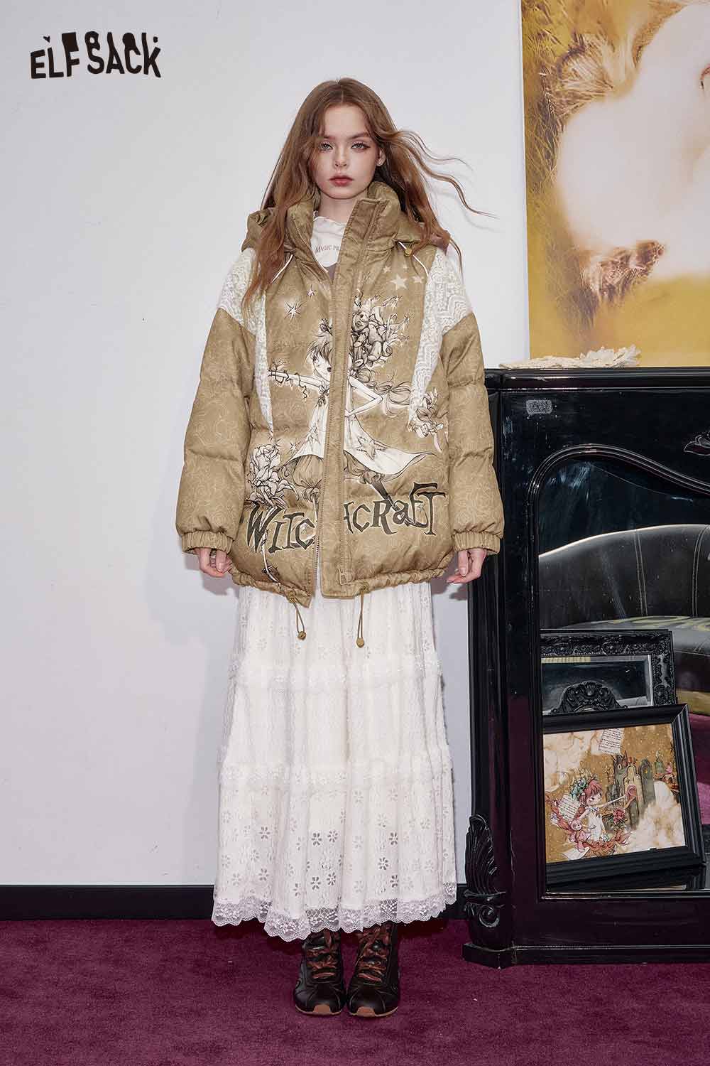 ELFSACK women's printed hooded down jacket in beige featuring artistic design for stylish winter warmth