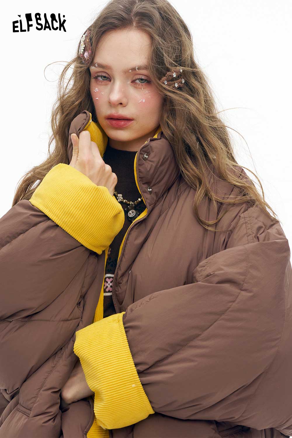 ELFSACK women's reversible down jacket in brown and yellow for stylish warmth and comfort