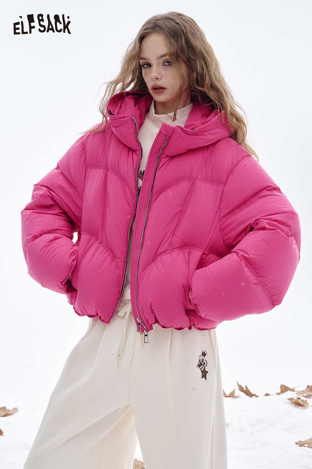 ELFSACK women's short down jacket in vibrant pink, perfect for stylish winter warmth
