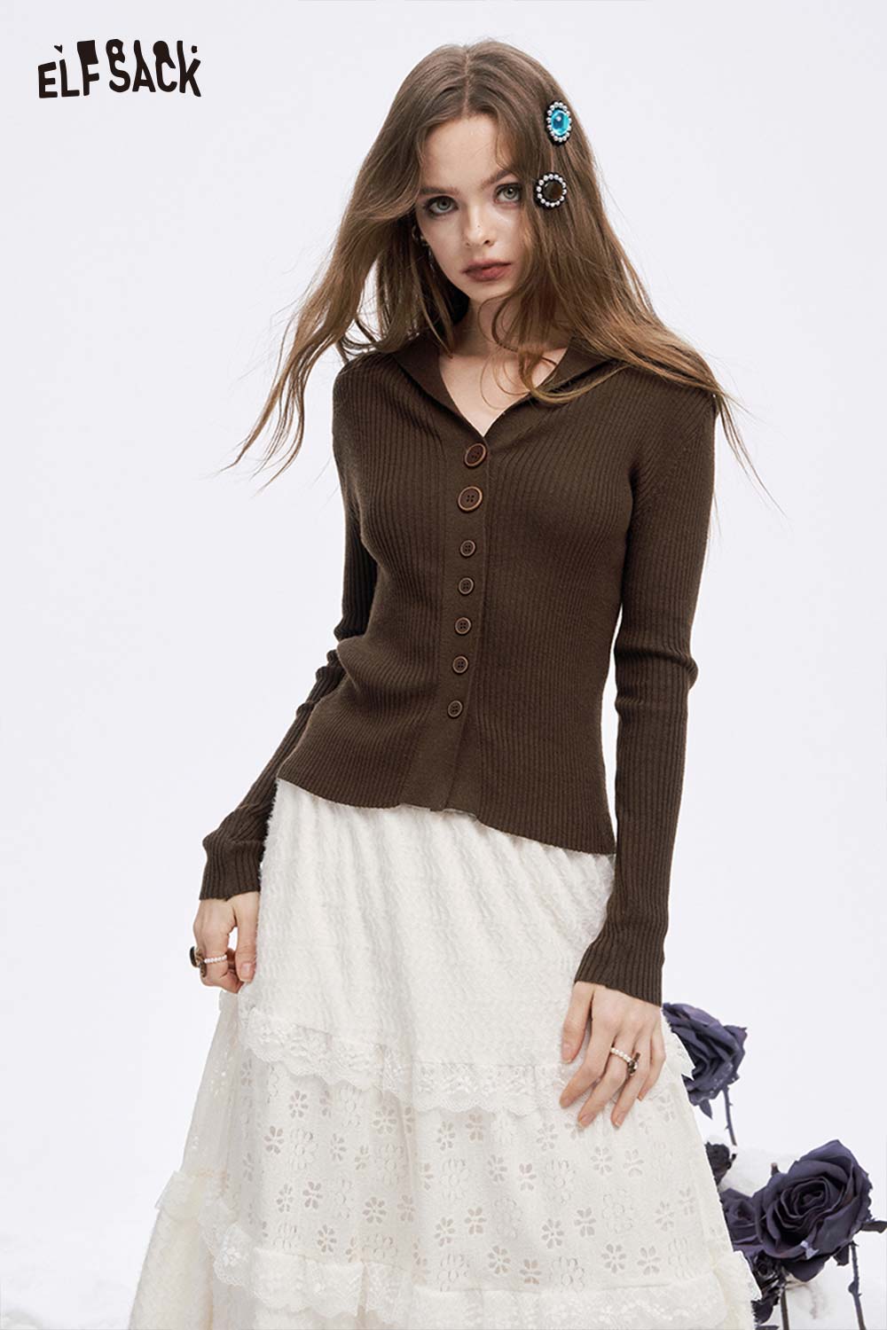 ELFSACK women's slim fit v neck knitwear in brown with button details and long sleeves, styled with a white skirt