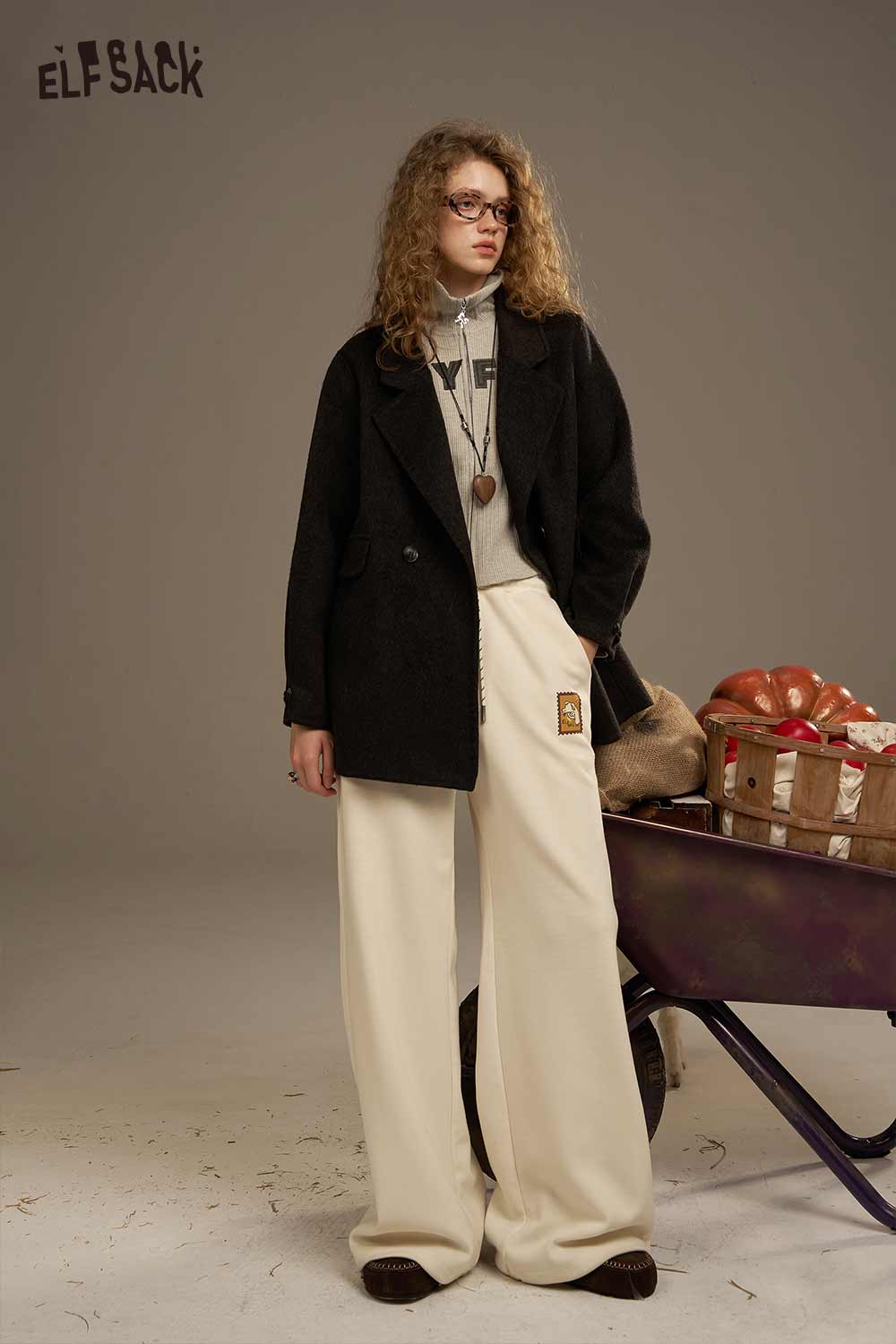 ELFSACK women's slimming zip up shirt styled with chic outerwear and wide-leg pants