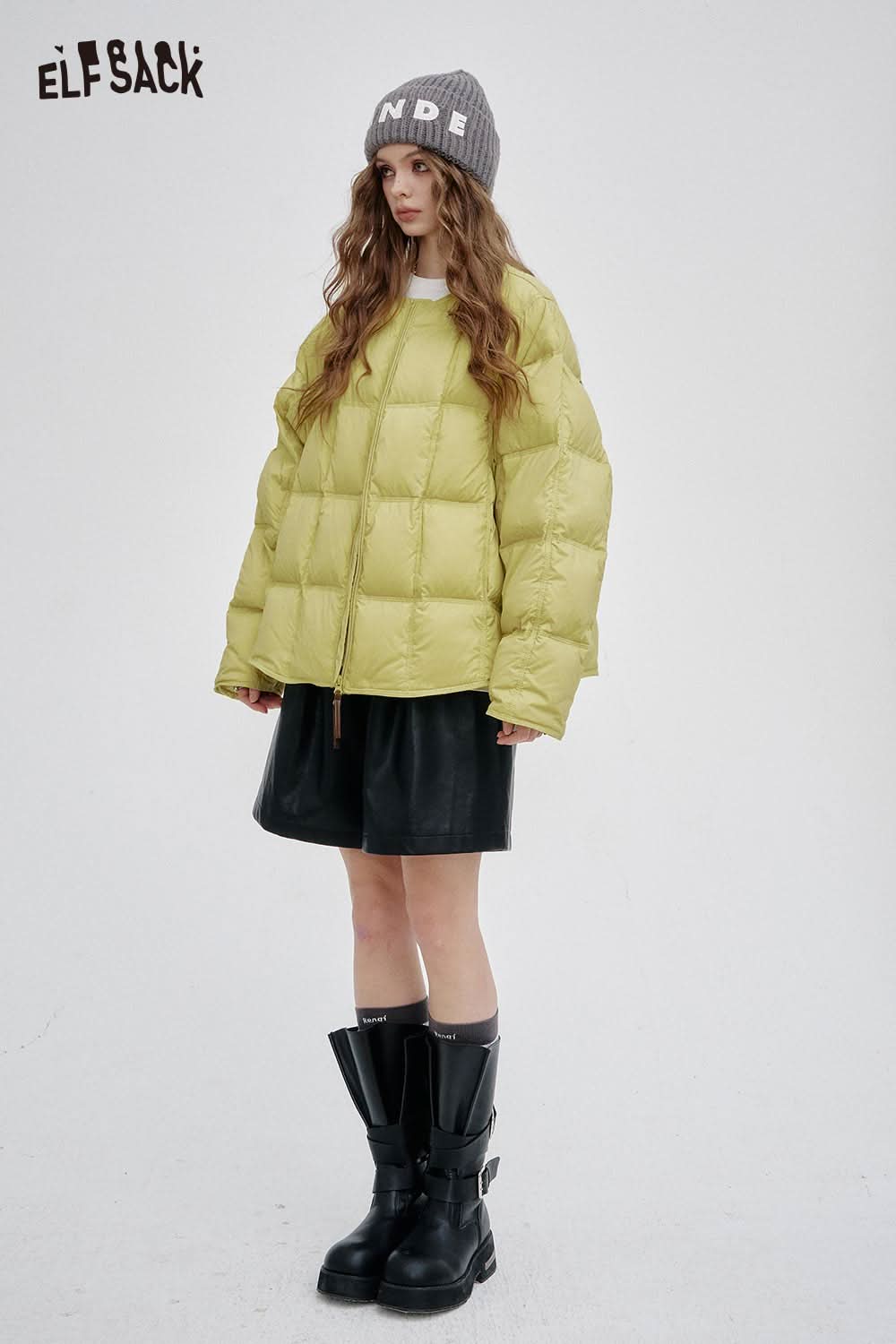 ELFSACK women's soft down jacket in light green, featuring a thick quilted design and casual style