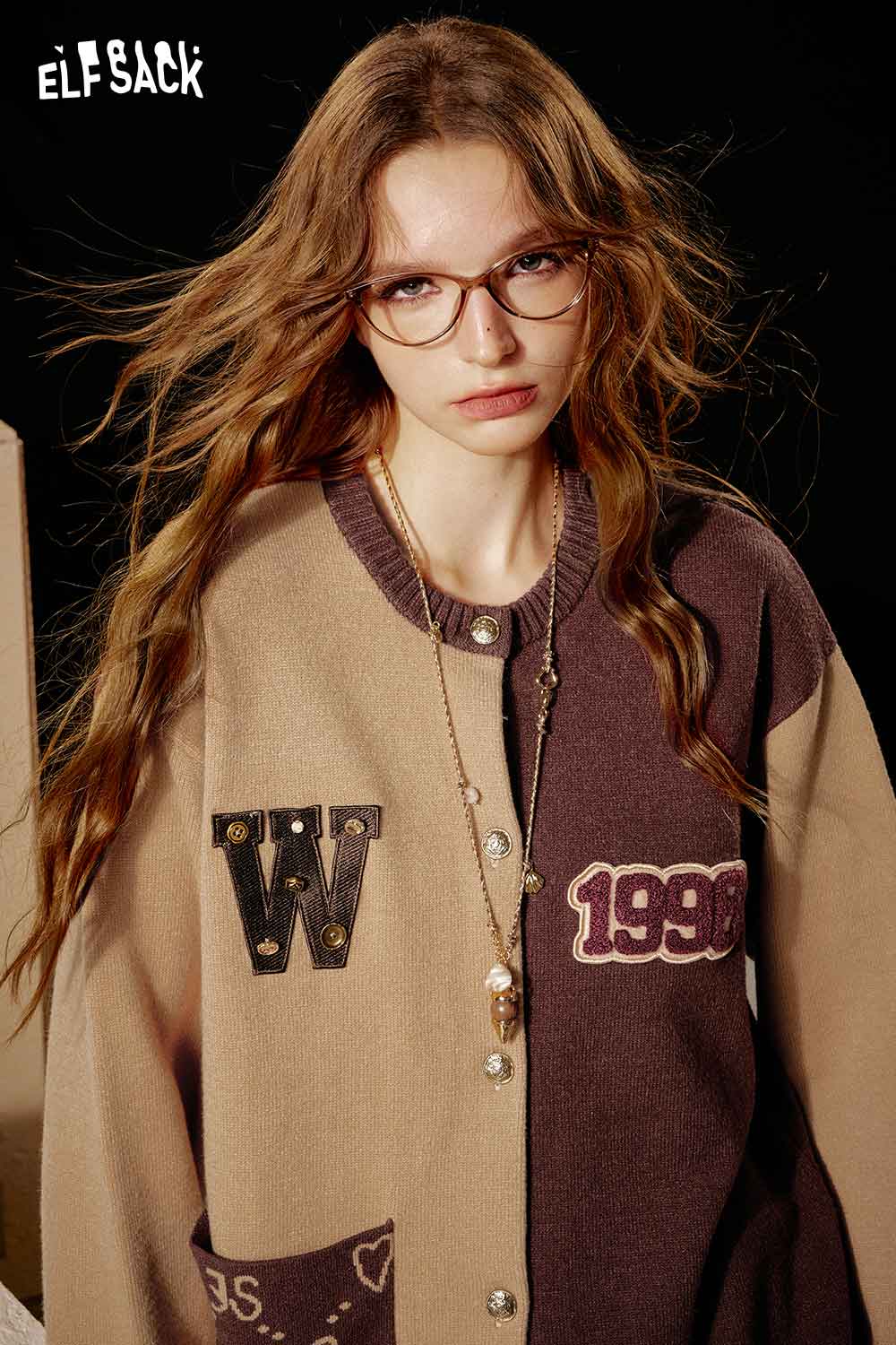 ELFSACK women's soft round neck sweater in brown and beige with stylish oversized fit and unique design