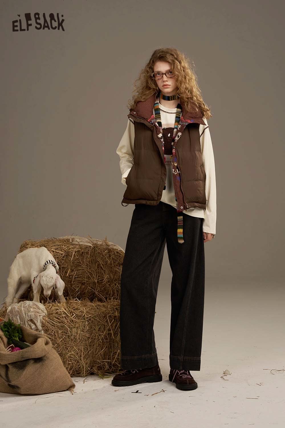 ELFSACK women's soft yarn sweatshirt styled with a brown vest and dark wide-leg pants