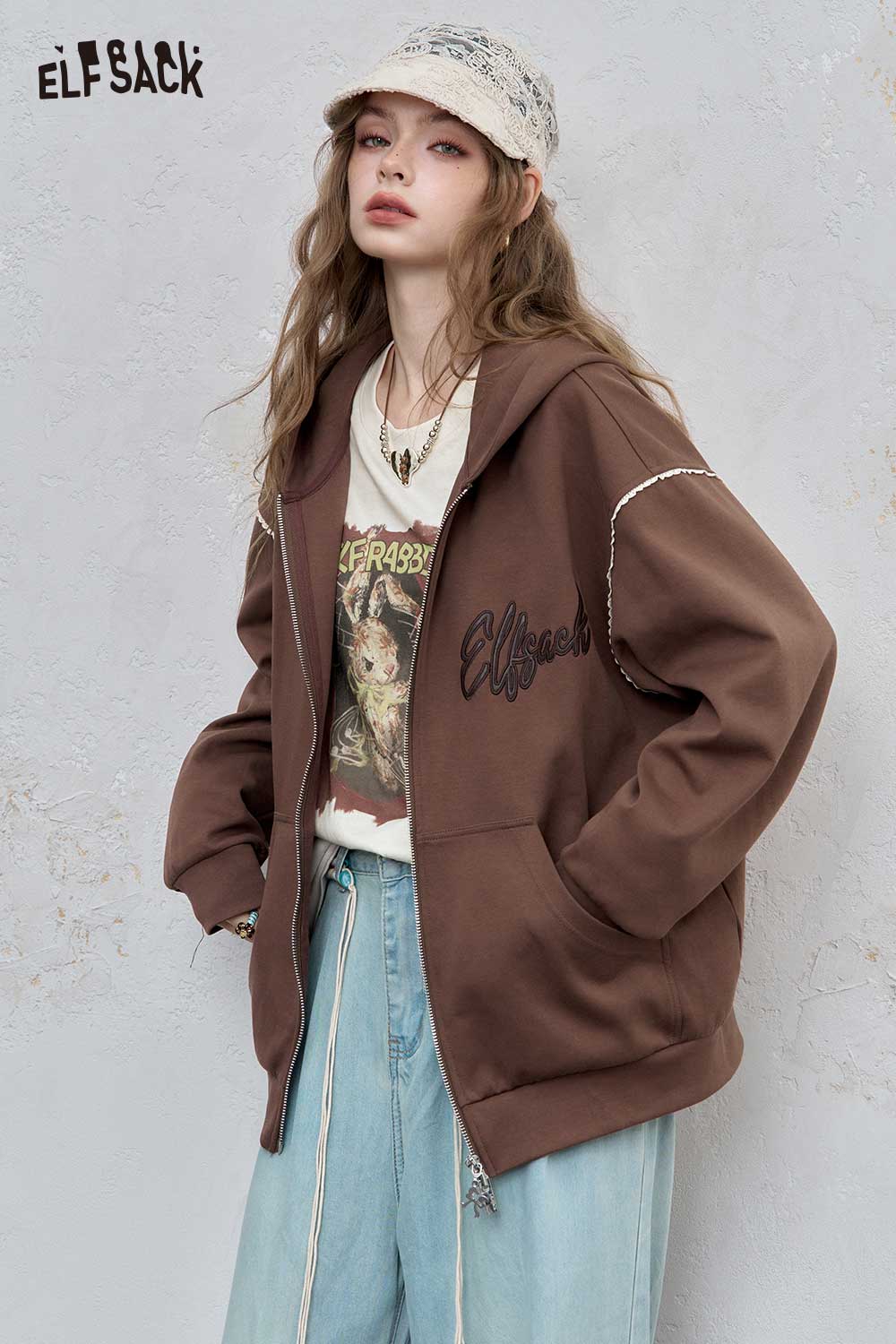 ELFSACK women's star print cotton tee paired with a stylish brown hoodie for a trendy casual look