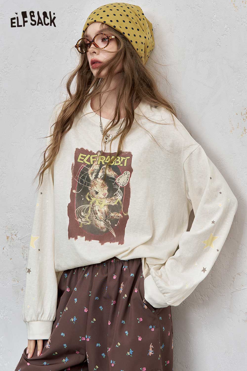 ELFSACK women's star print cotton tee featuring a graphic design and relaxed fit for casual style