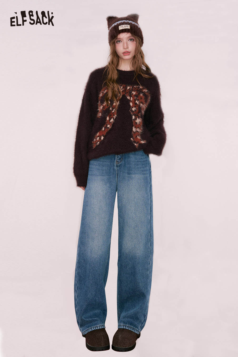 ELFSACK women's straight loose floor length jeans styled with a cozy sweater and winter hat