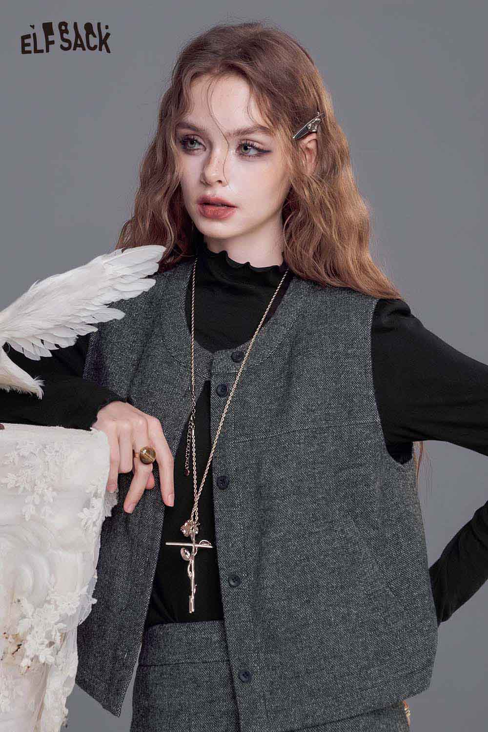 ELFSACK women's tweed skirt set featuring a stylish vest and top combination