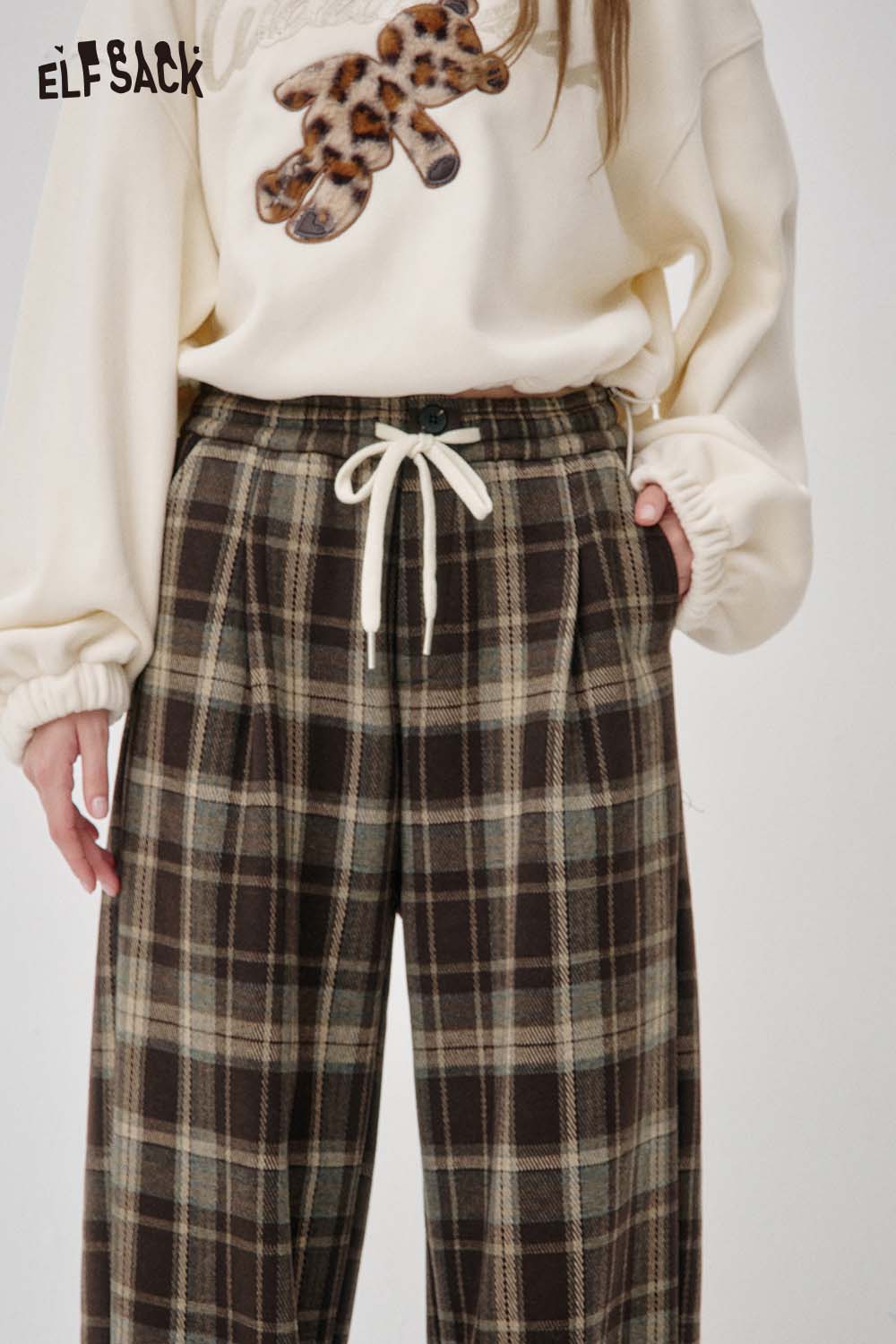 ELFSACK women's wide leg checkered pants with a relaxed fit and stylish plaid pattern