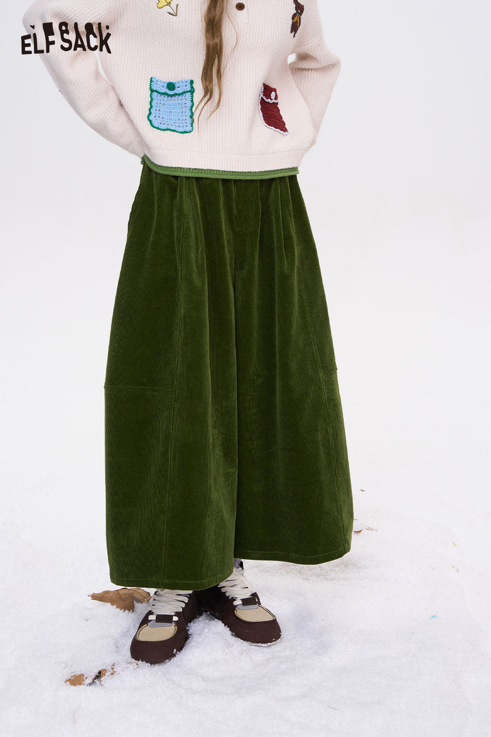 ELFSACK women's wide leg pants in green corduroy fabric for a stylish and comfortable look