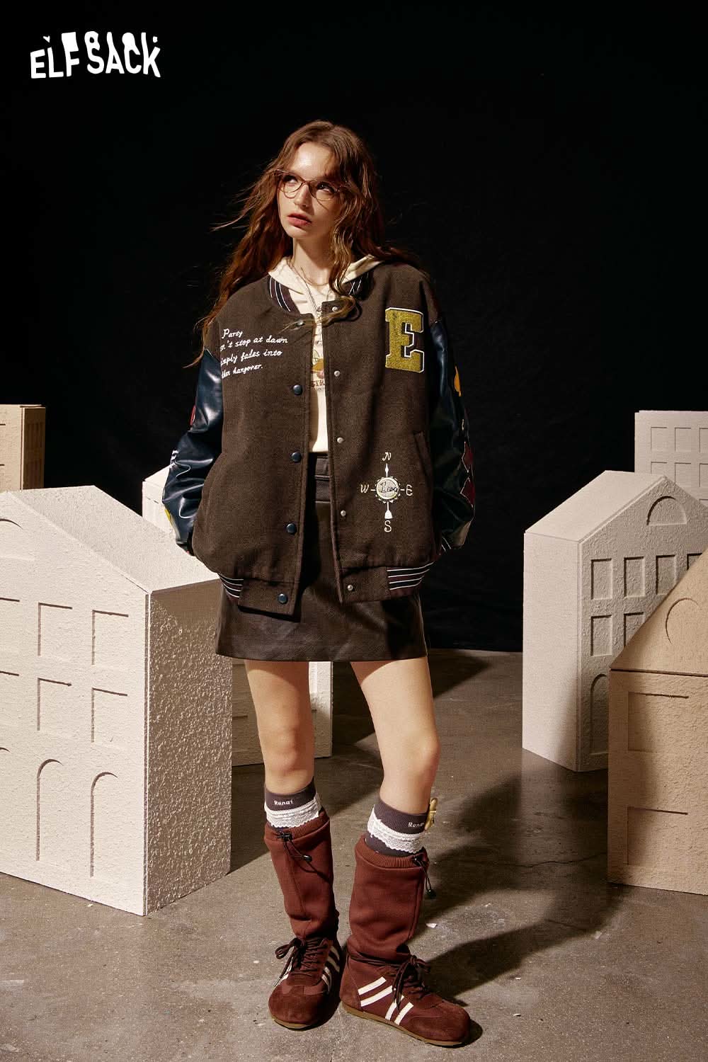 Stylish ELFSACK women's wool blend graphic coat featuring unique designs and a comfortable fit