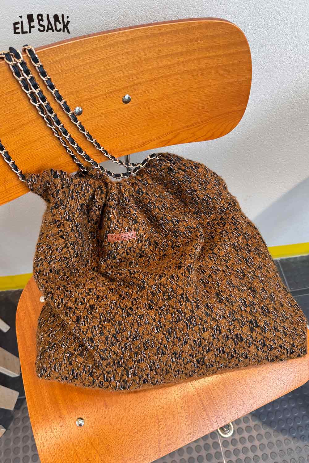ELFSACK wool blend oversized tote bag in brown, perfect for everyday style and practicality