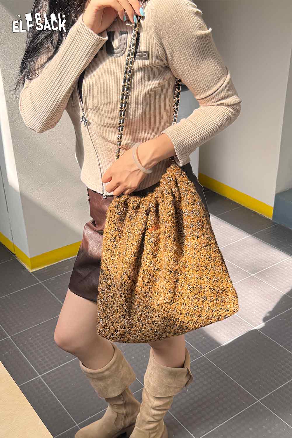 ELFSACK wool blend oversized tote bag in yellow and brown, perfect for everyday use and stylish outings